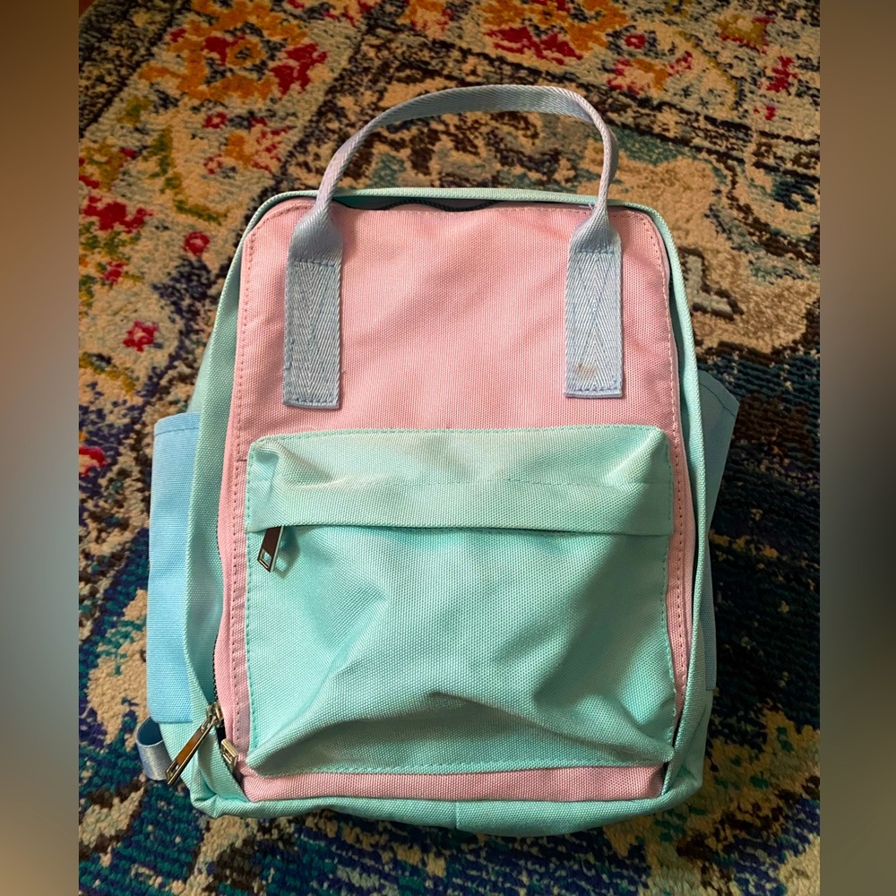 Multi colour small knapsack